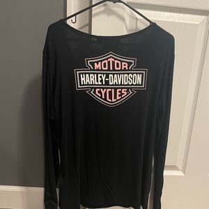 Genuine Harley Davidson womens shirt. Never worn. XL. Pink print on black.